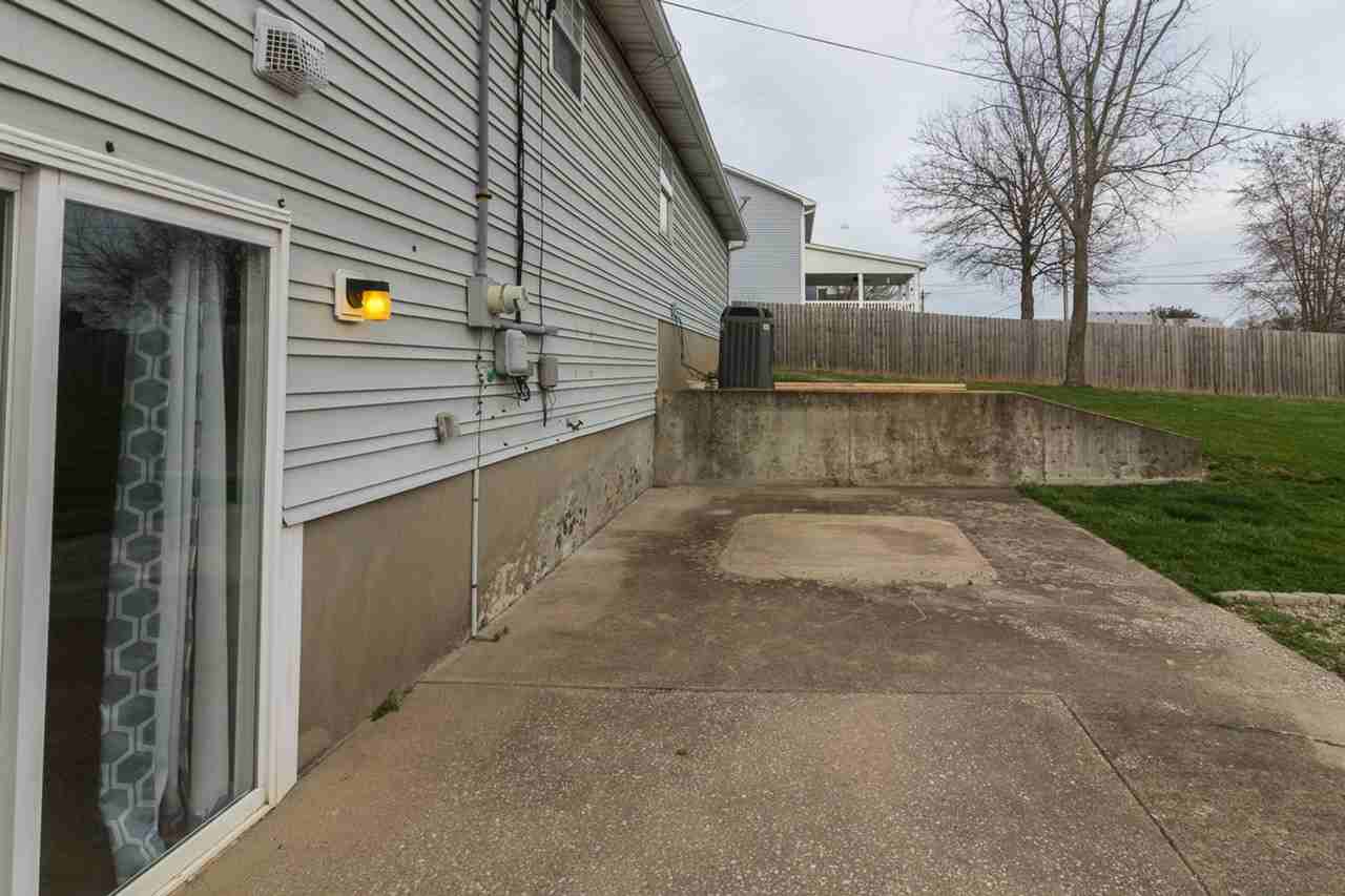 214 Eagle Way - Photo 3 of 47