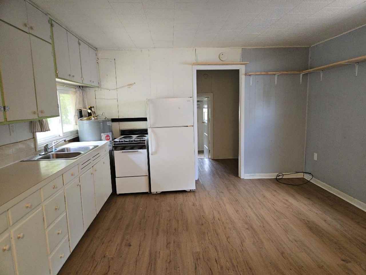 1122 West Myrtle Street - Photo 2 of 12