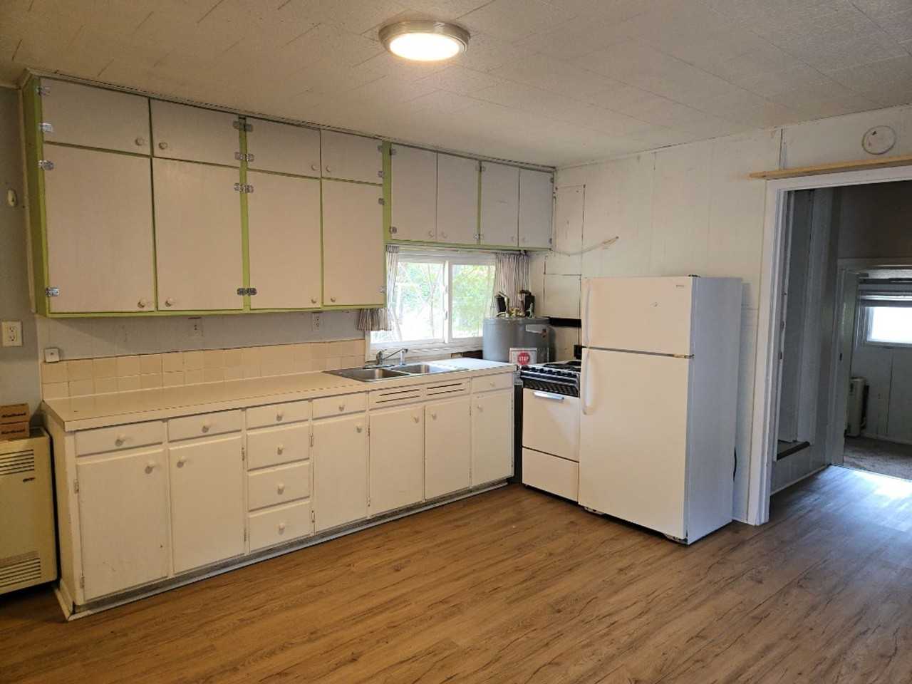 1122 West Myrtle Street - Photo 3 of 12