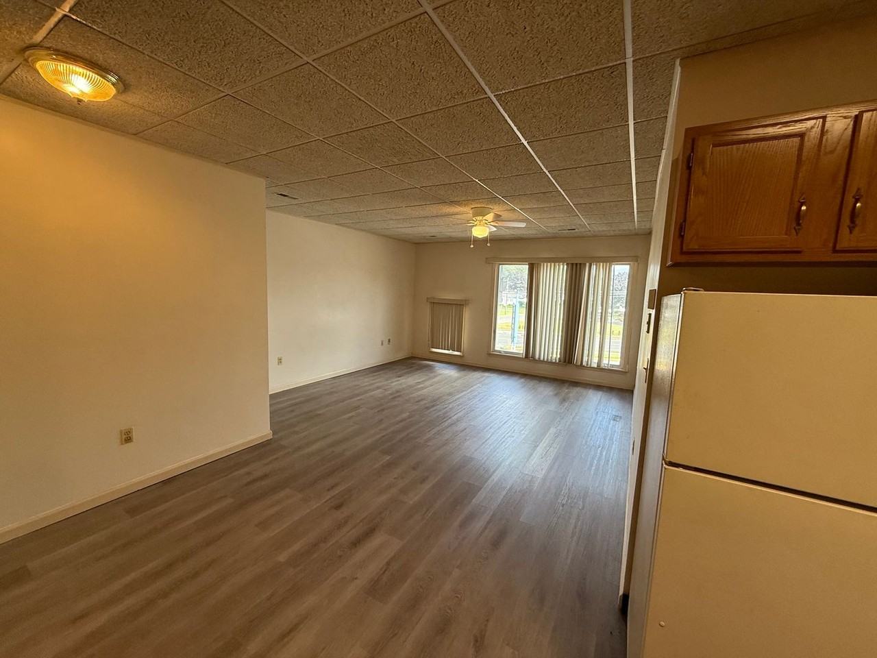 73 Old County Rd - Photo 2 of 7