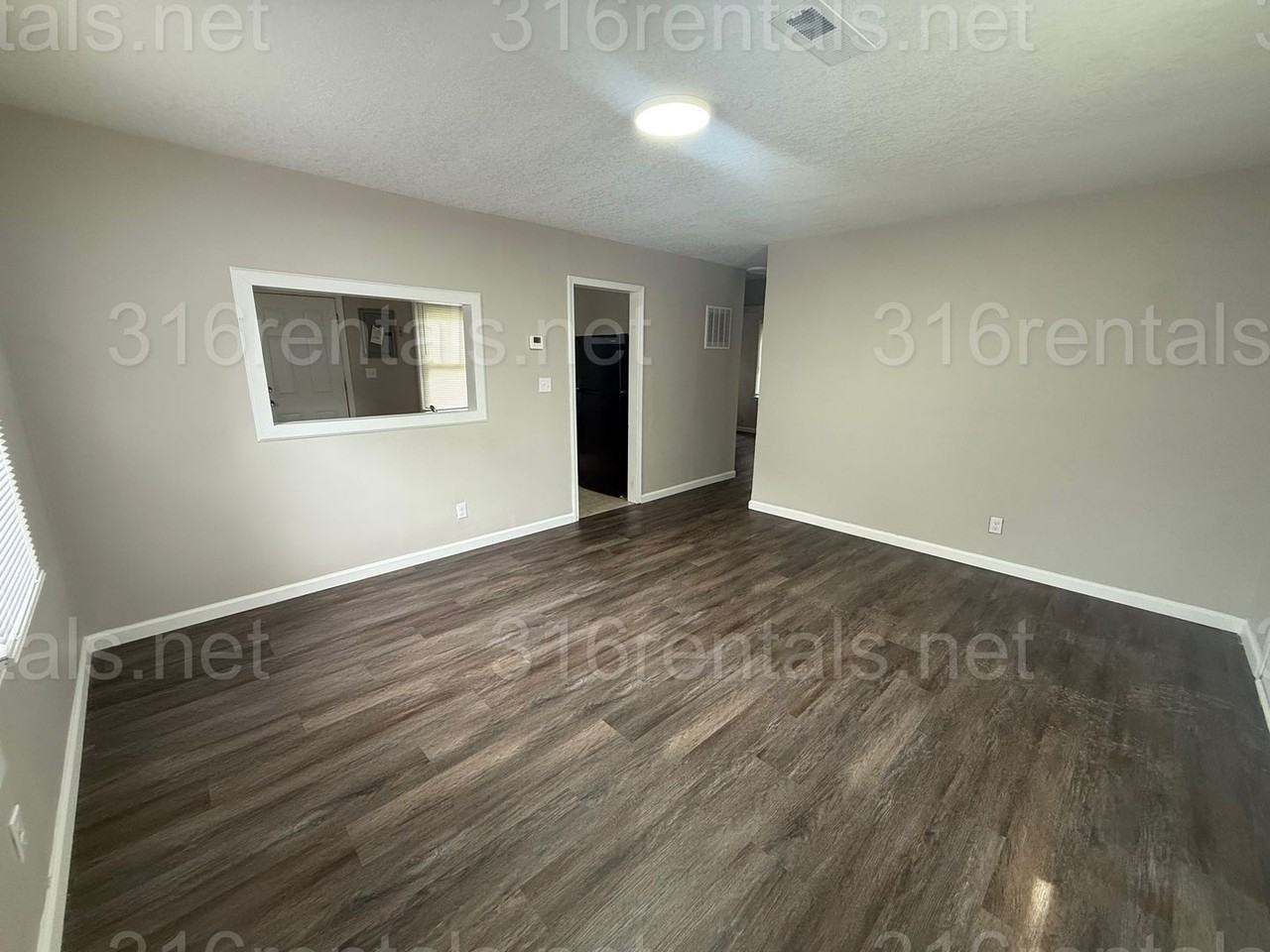 3420 E Sunview Ave - Photo 3 of 8