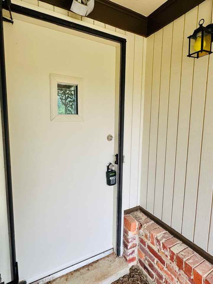 6443 Yates Court - Photo 3 of 24