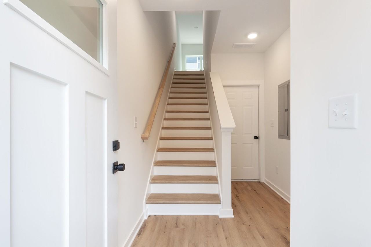 402 Mcdonough Blvd Se - Photo 4 of 30