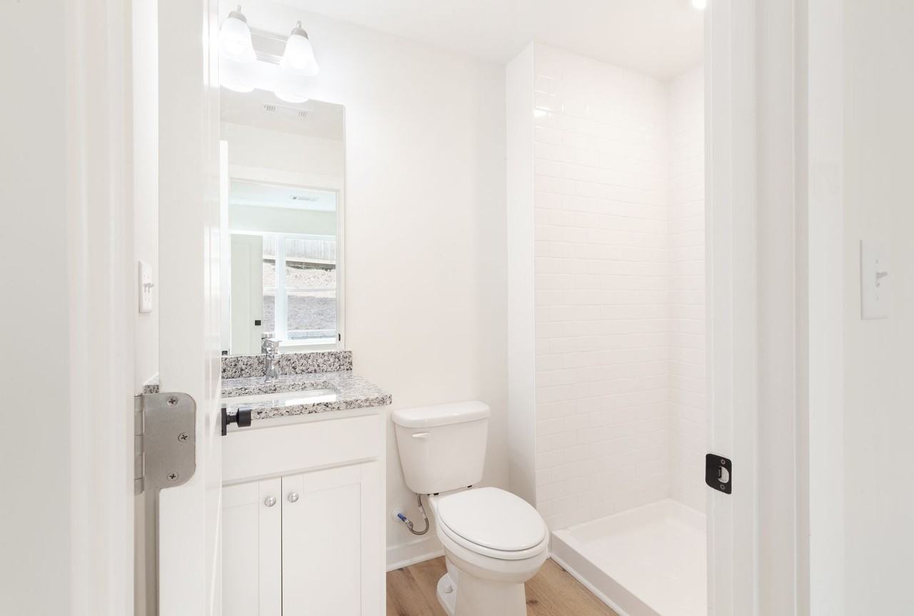 402 Mcdonough Blvd Se - Photo 7 of 30