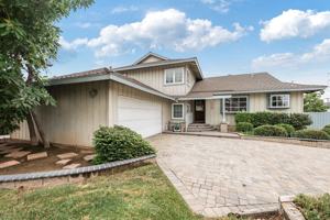 featured image of 1486 N Harwood St