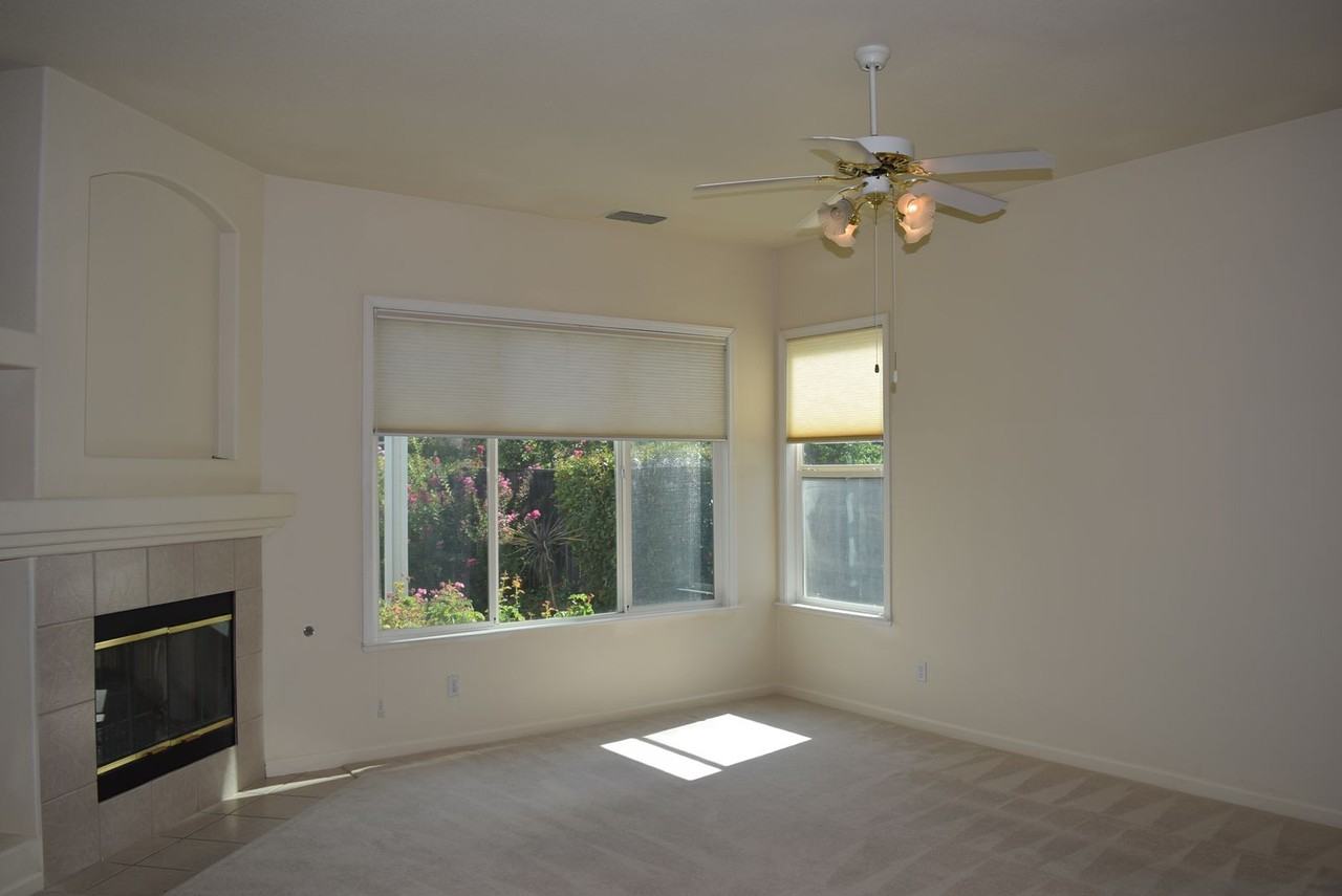 4620 Ottawa Ct - Photo 3 of 15
