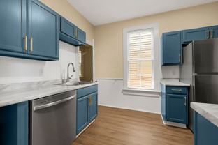 920 W Jefferson Blvd - Photo 1 of 1