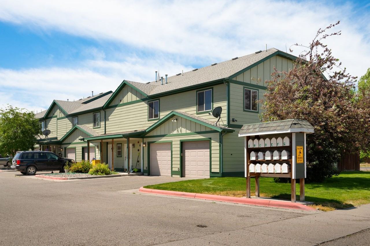 1132 Cruiser Lane #F - Photo 2 of 18