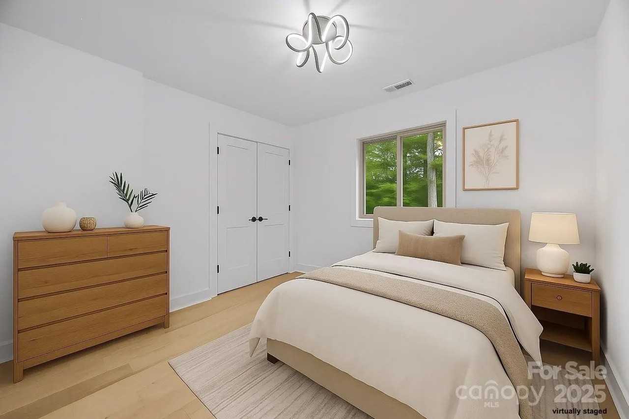 6501 Piney Path Rd - Photo 7 of 34