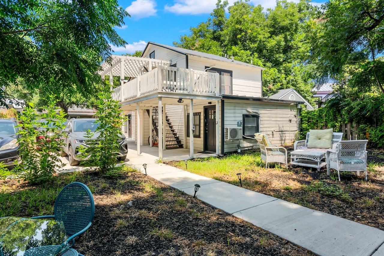 627 E Guenther St #2201 - Photo 2 of 17