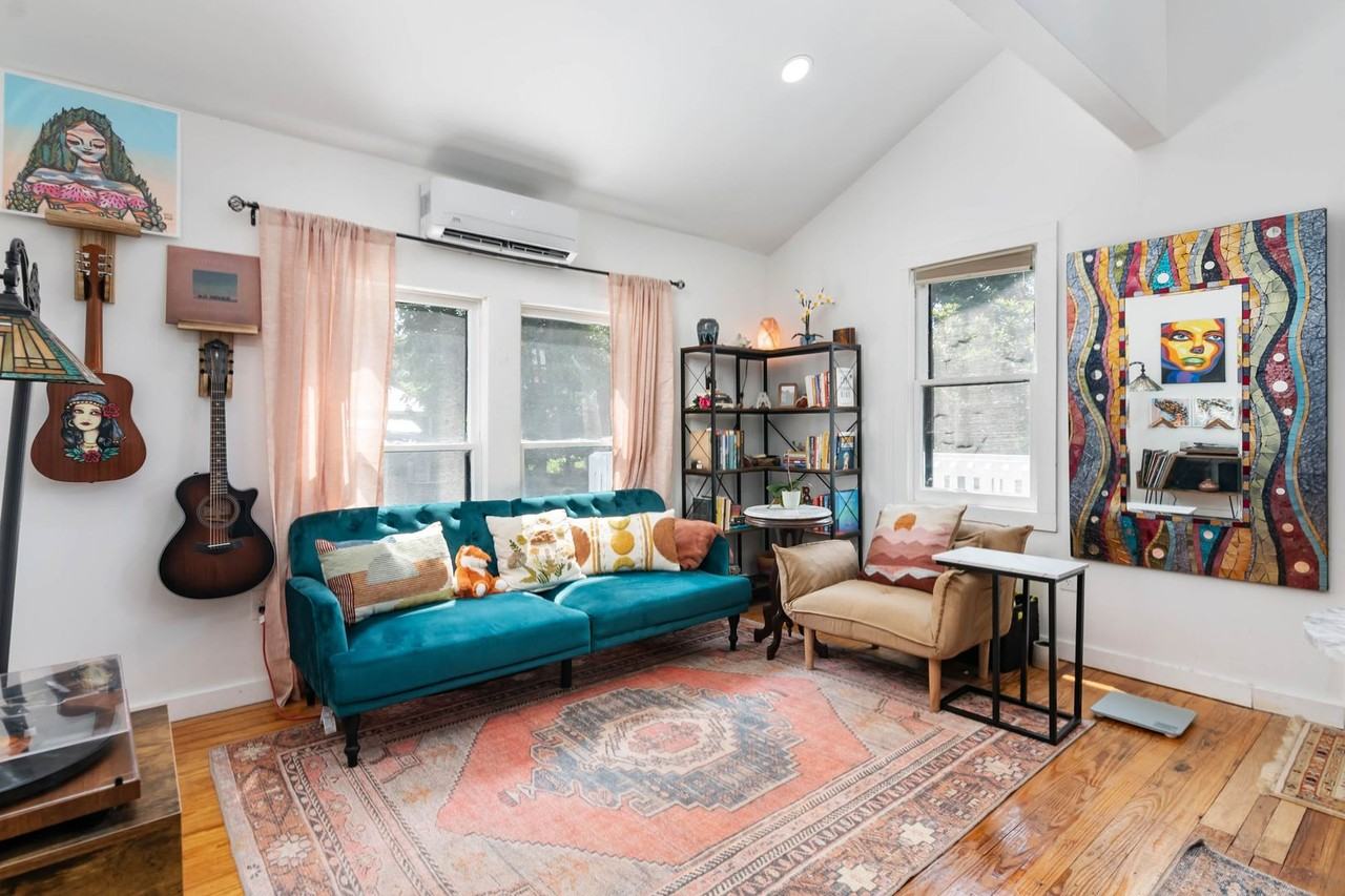 627 E Guenther St #2201 - Photo 4 of 17