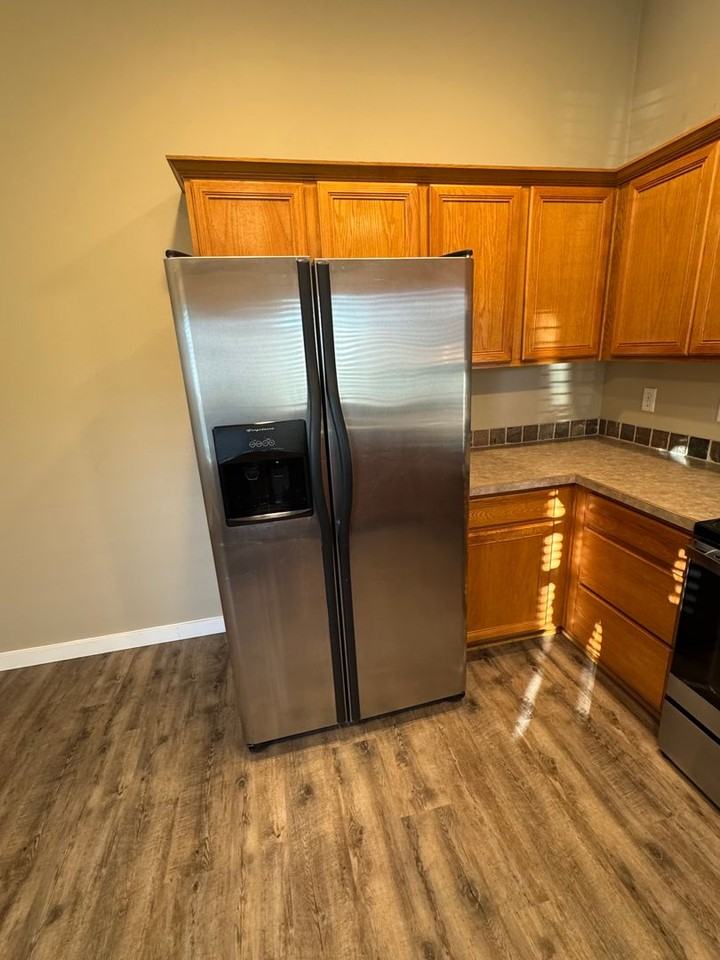 735 Trinity St Ne - Photo 7 of 23