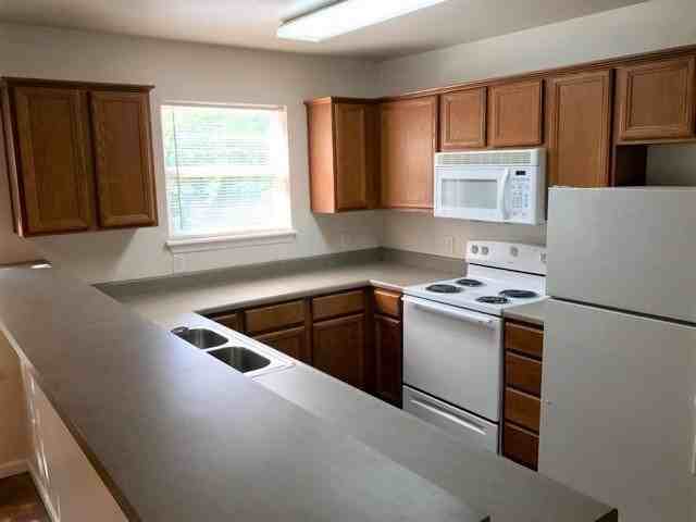 937 Mississippi St - Photo 7 of 15