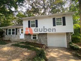 featured image of 1529 N Chester Rd