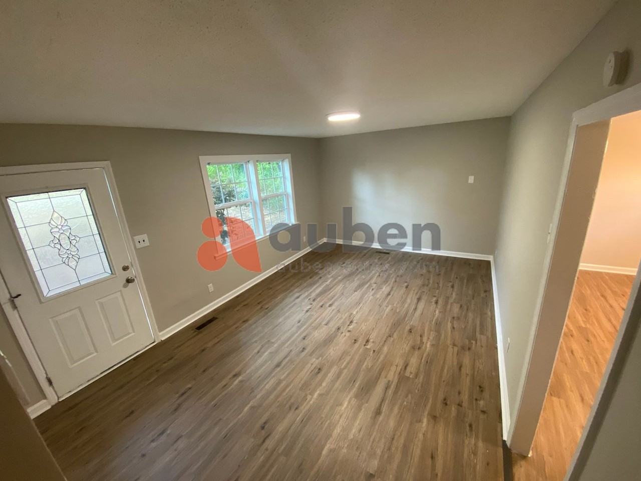 1529 N Chester Rd - Photo 3 of 13