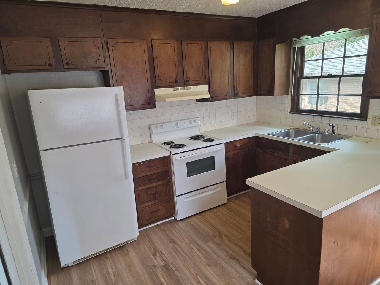 144 Endsley Ave - Photo 7 of 9