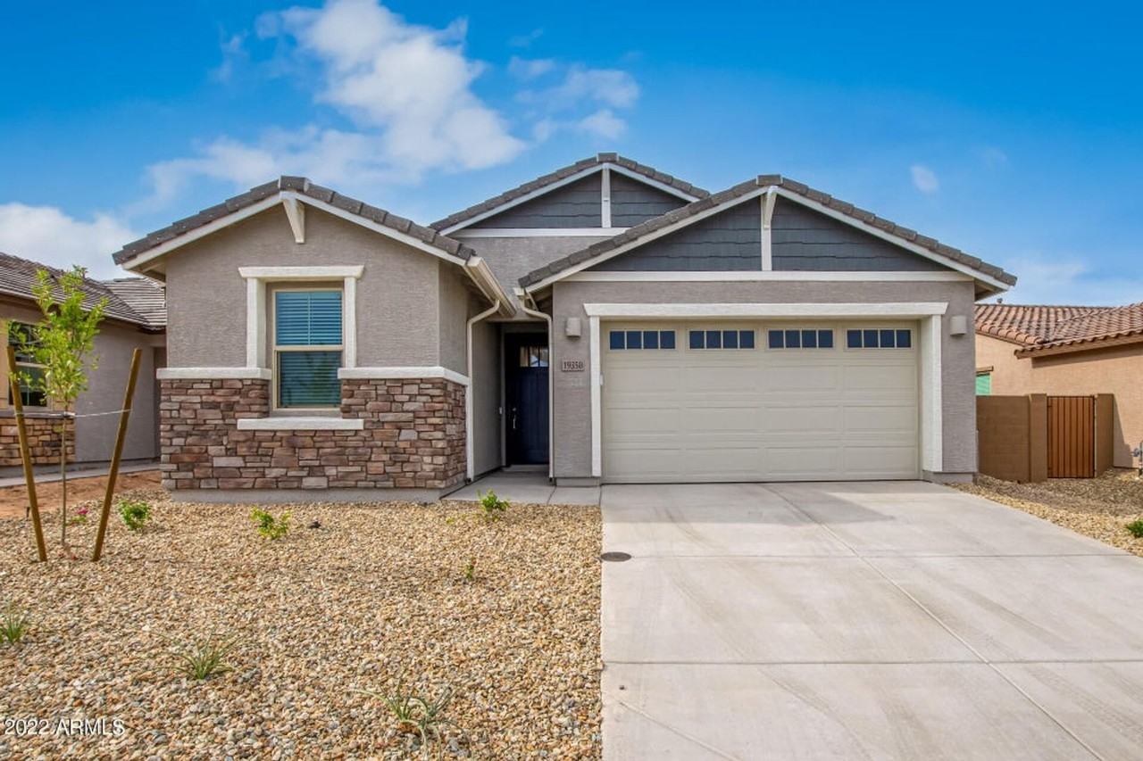 19350 West Highland Avenue - Photo 2 of 17