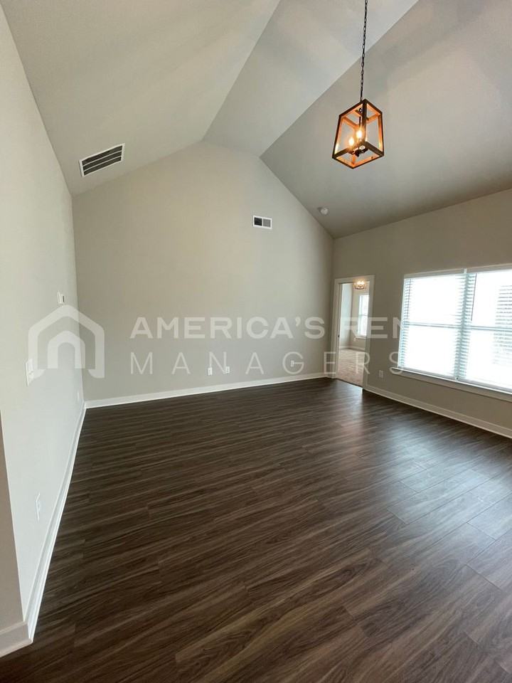 256 Buckhorn Cir - Photo 5 of 44