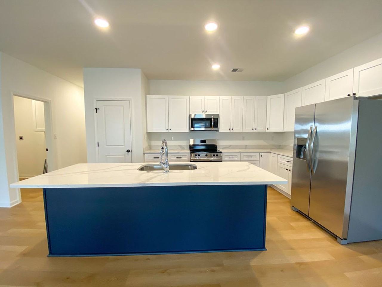 33 Oak Ave - Photo 6 of 21