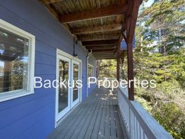 featured image of 3049 Rio Rd