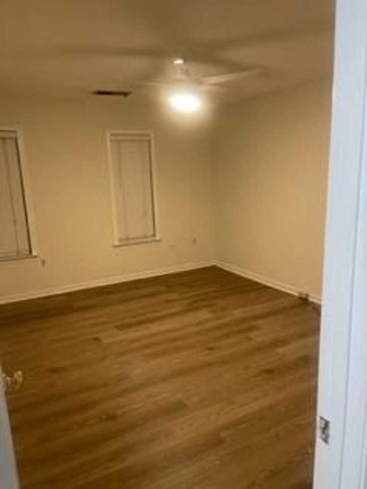 1694 Belvedere Ct - Photo 3 of 21