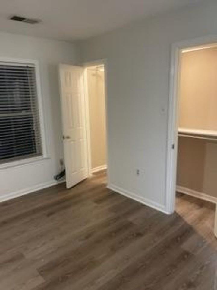 1694 Belvedere Ct - Photo 7 of 21