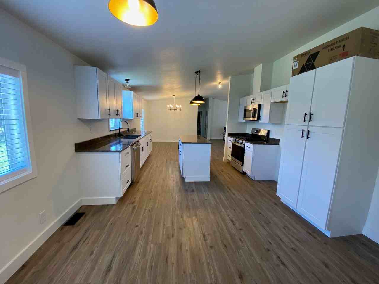 4207 Hanna St - Photo 3 of 12