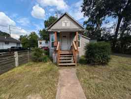 featured image of 2423 Avenue C