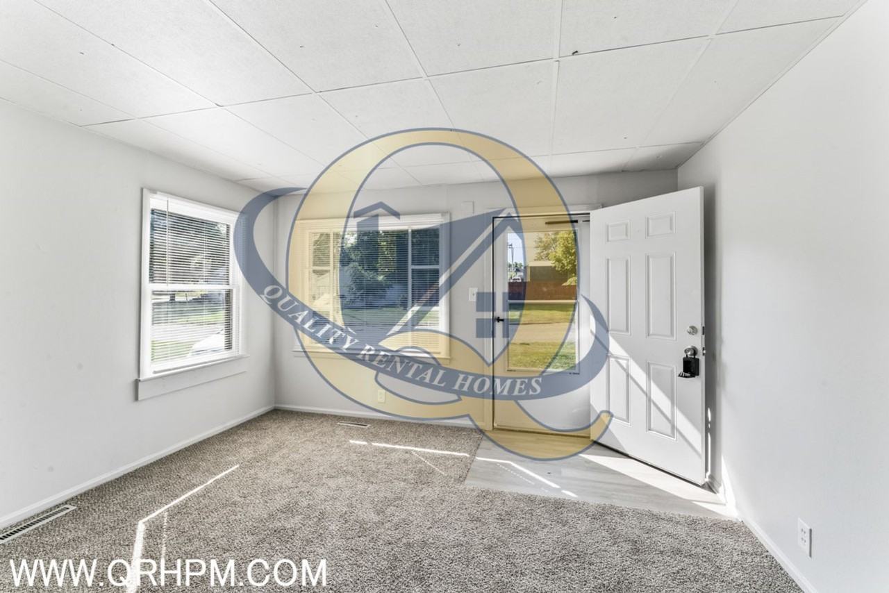 4014 Jacque Street - Photo 4 of 18