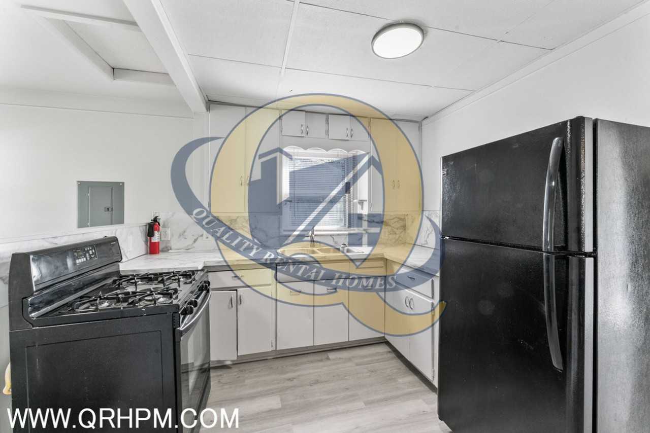 4014 Jacque Street - Photo 7 of 18