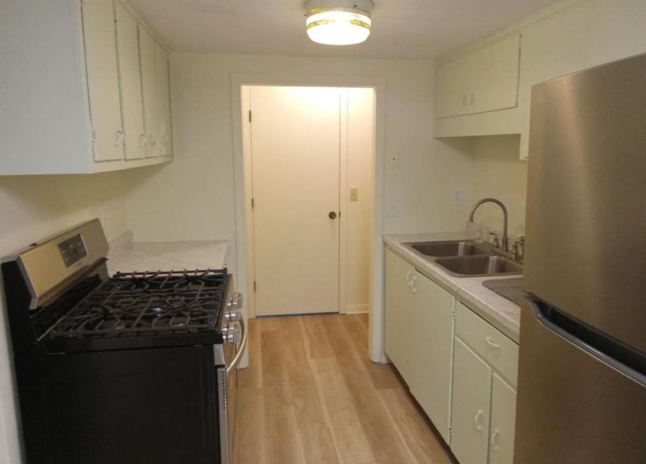 608 N 6th St - Photo 2 of 2