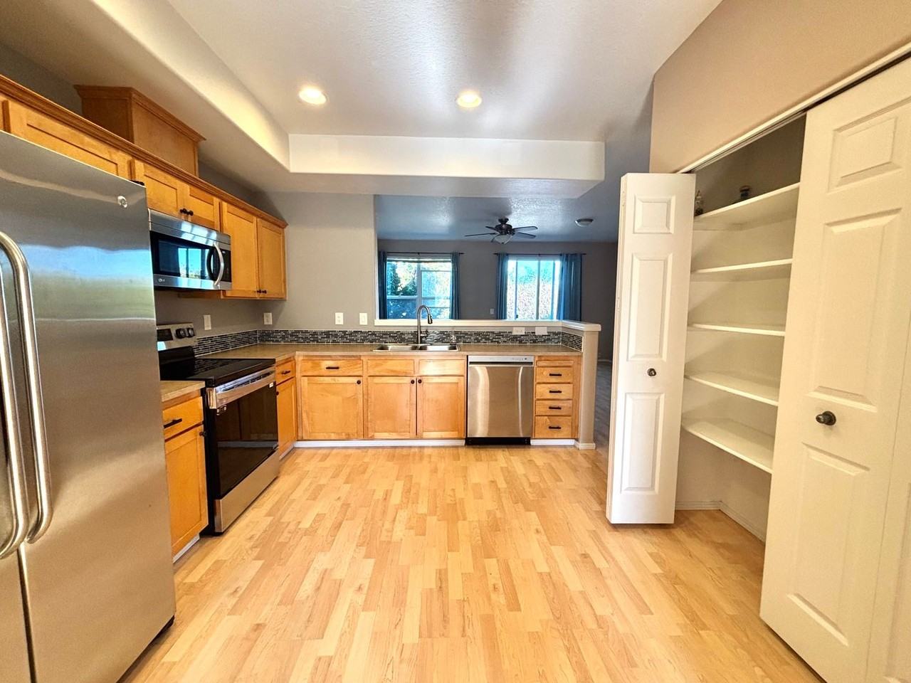 20675 Nw Painted Mountain Dr - Photo 3 of 27
