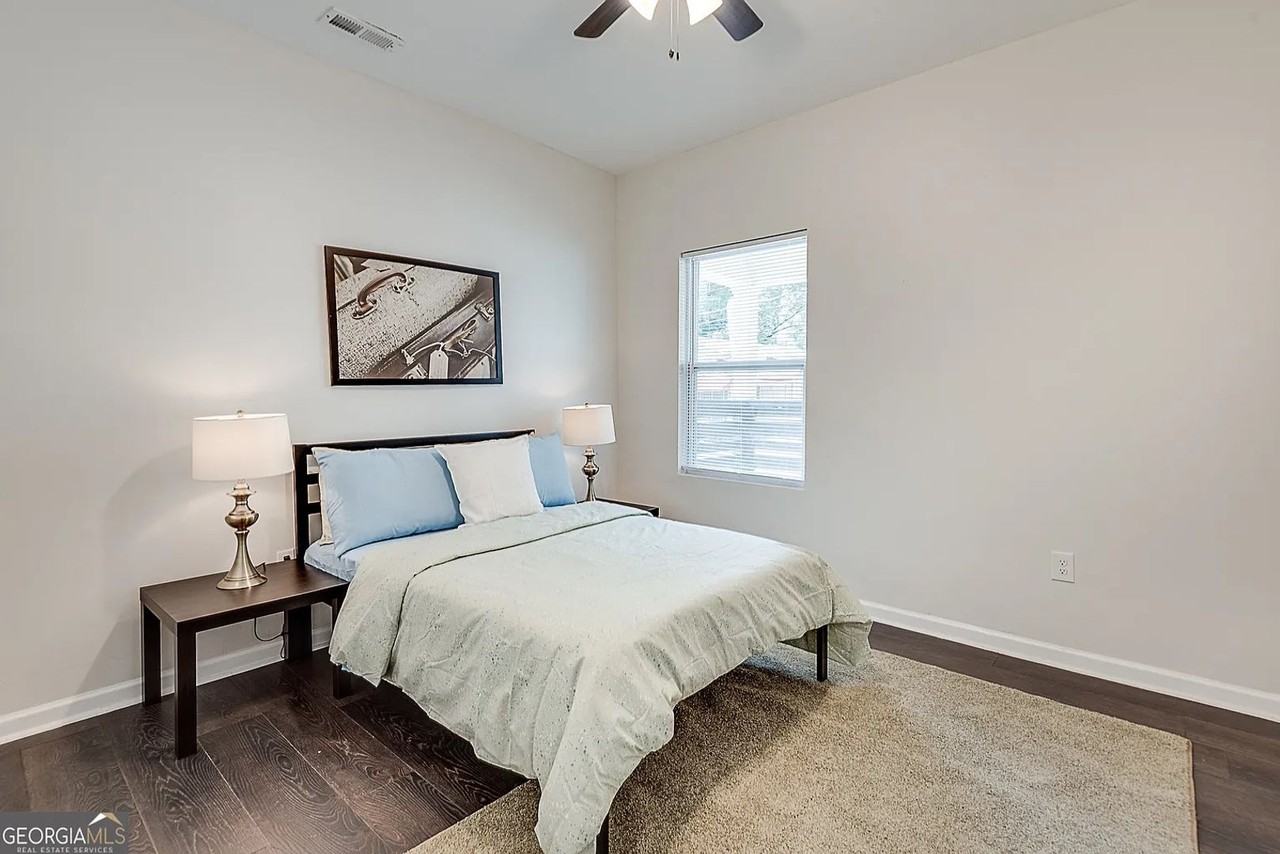 996 Fair St Sw - Photo 4 of 8