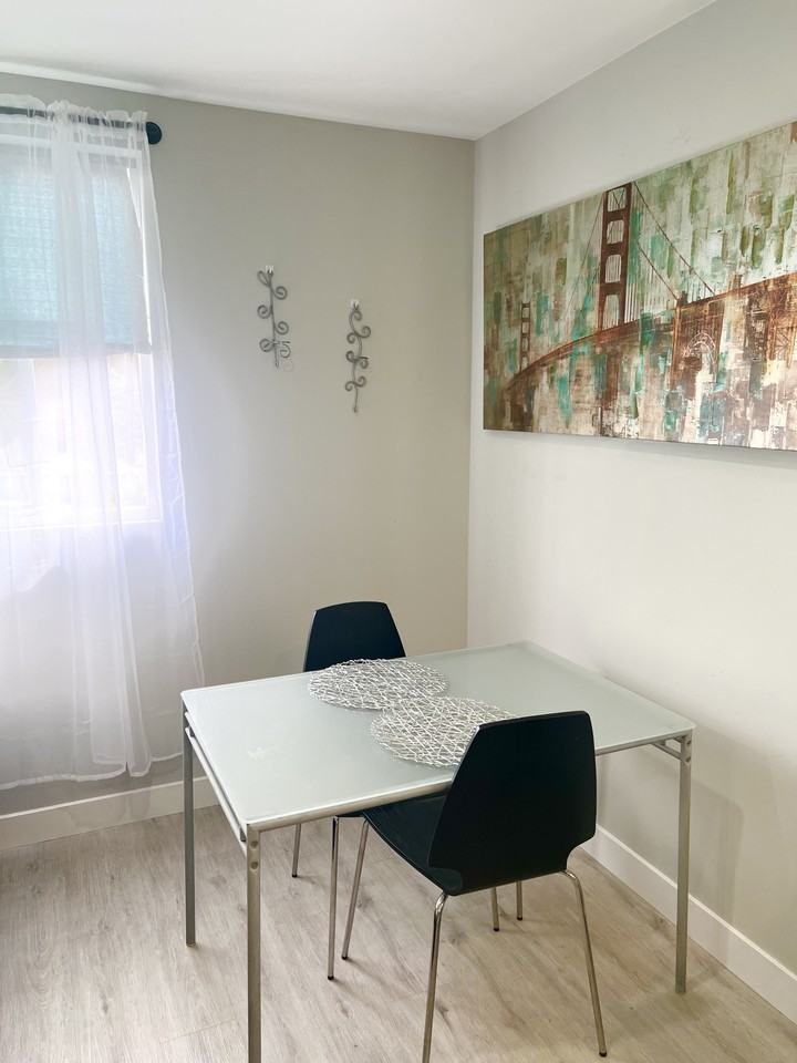 2437 Cochran Avenue - Photo 6 of 11