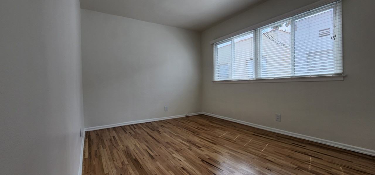 Durant Apartments - Photo 5 of 29