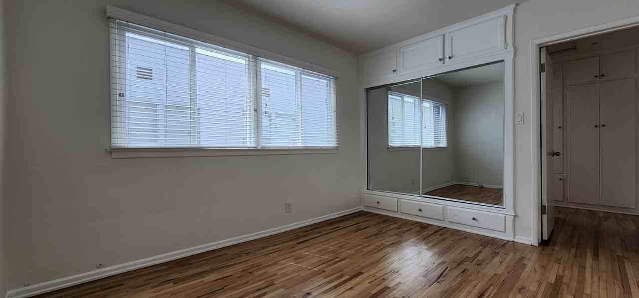 Durant Apartments - Photo 4 of 29