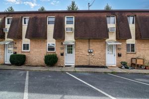 featured image of 450 Valley St