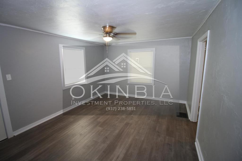 1436 Shaftesbury Rd - Photo 4 of 21