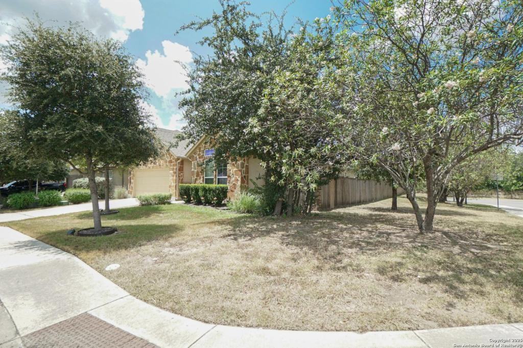 2519 Merritt Vis - Photo 2 of 16