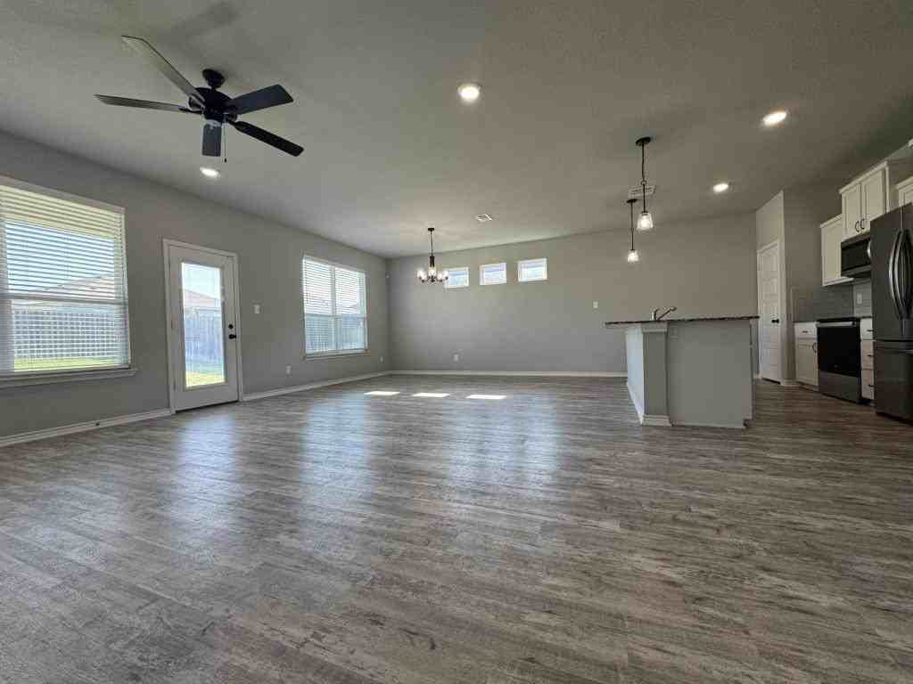 7612 Mcculloch Rd - Photo 5 of 11