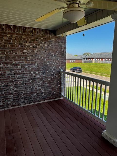 124 Whitney Ave - Photo 5 of 24