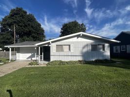 featured image of 2003 E 8th St