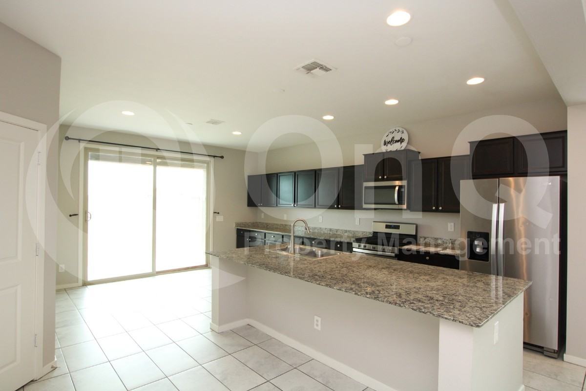 9804 W Atlantis Way - Photo 2 of 21