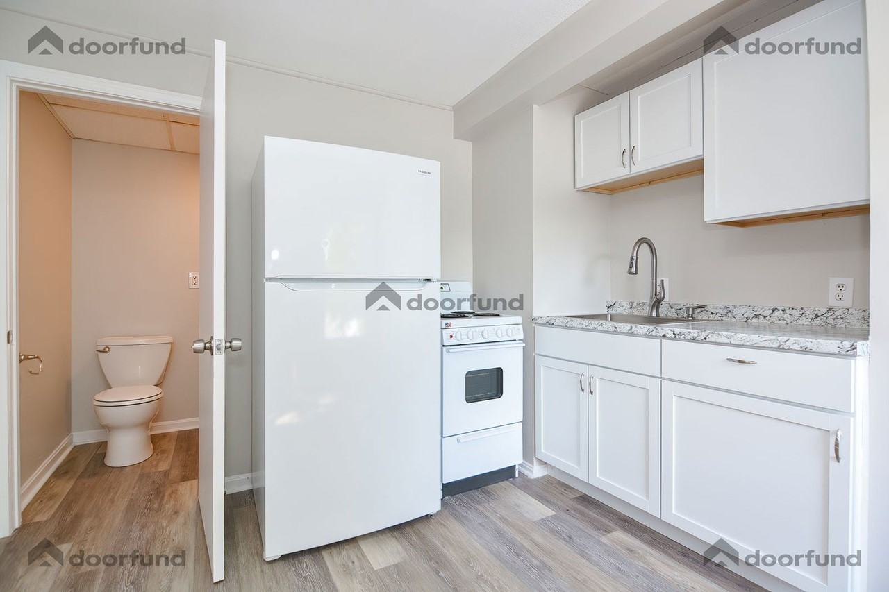 11 Main St #6 - Photo 3 of 10