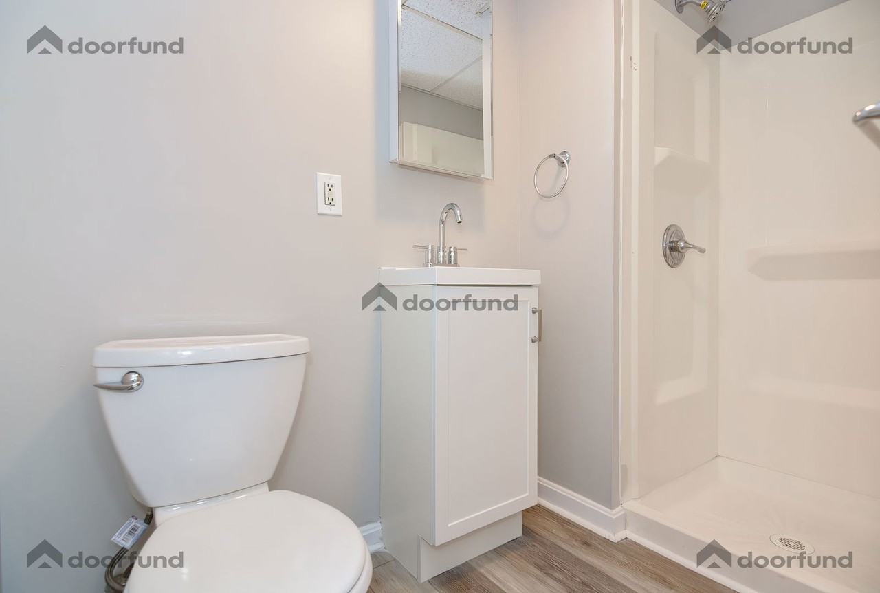 11 Main St #6 - Photo 5 of 10