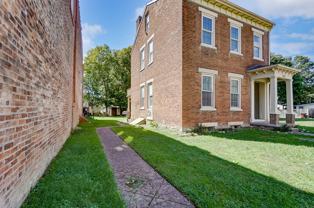 205 Market St #B - Photo 1 of 1