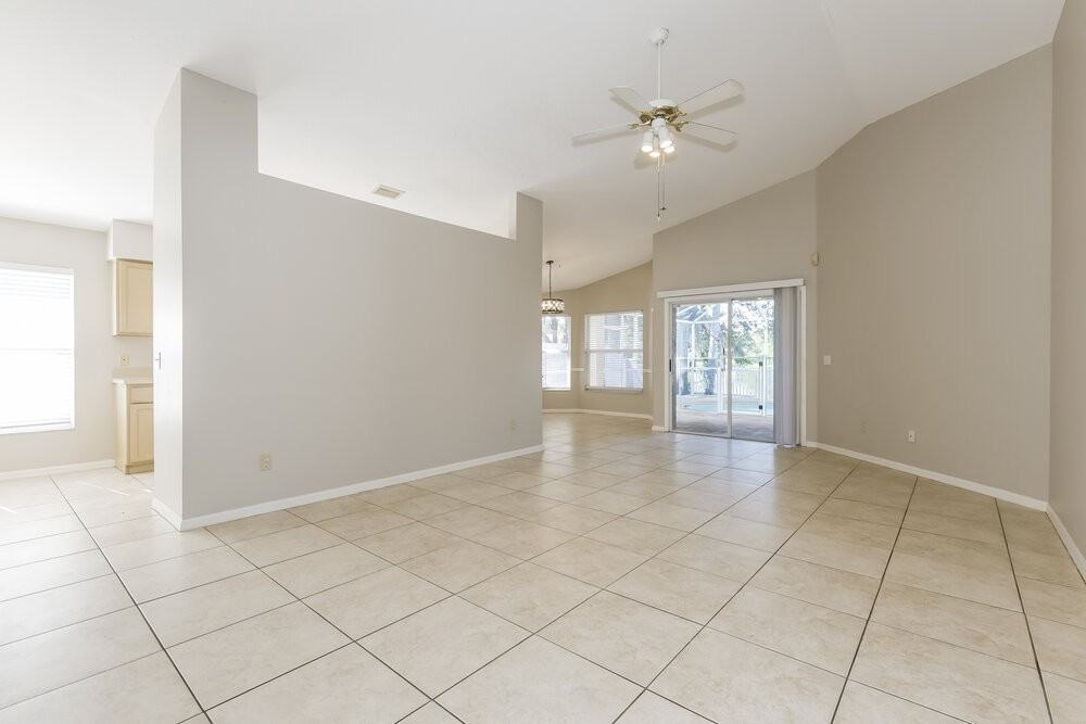 4425 Preston Woods Dr - Photo 3 of 16