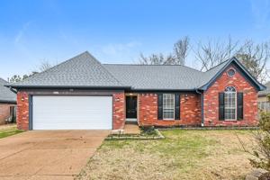 featured image of 180 Garden View Dr