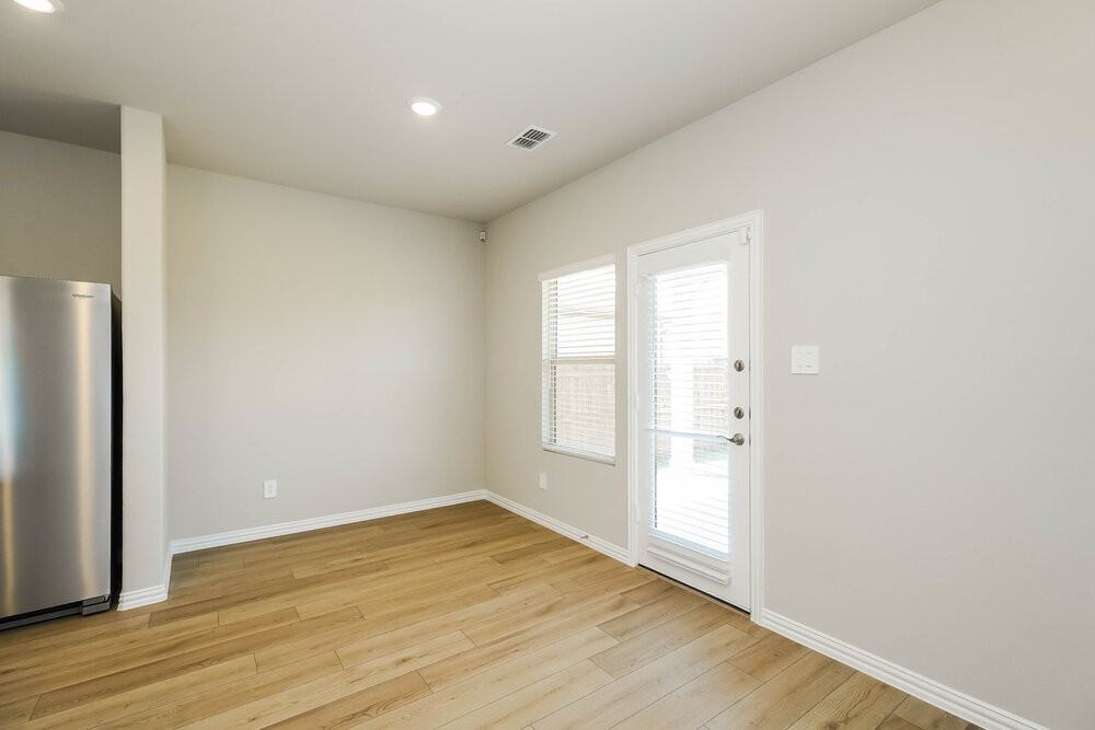 1223 Paintbrush Dr - Photo 6 of 17