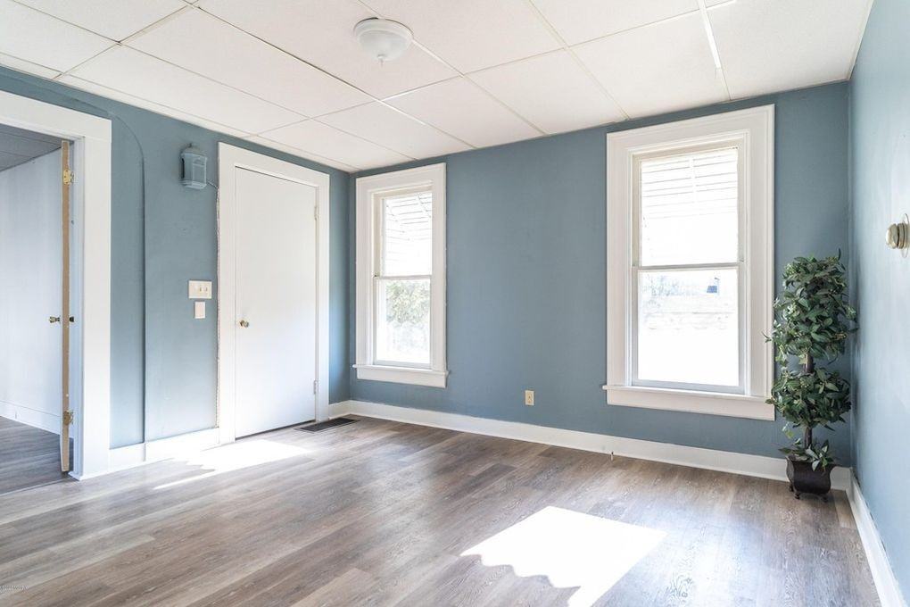 807 N Eaton St - Photo 7 of 19